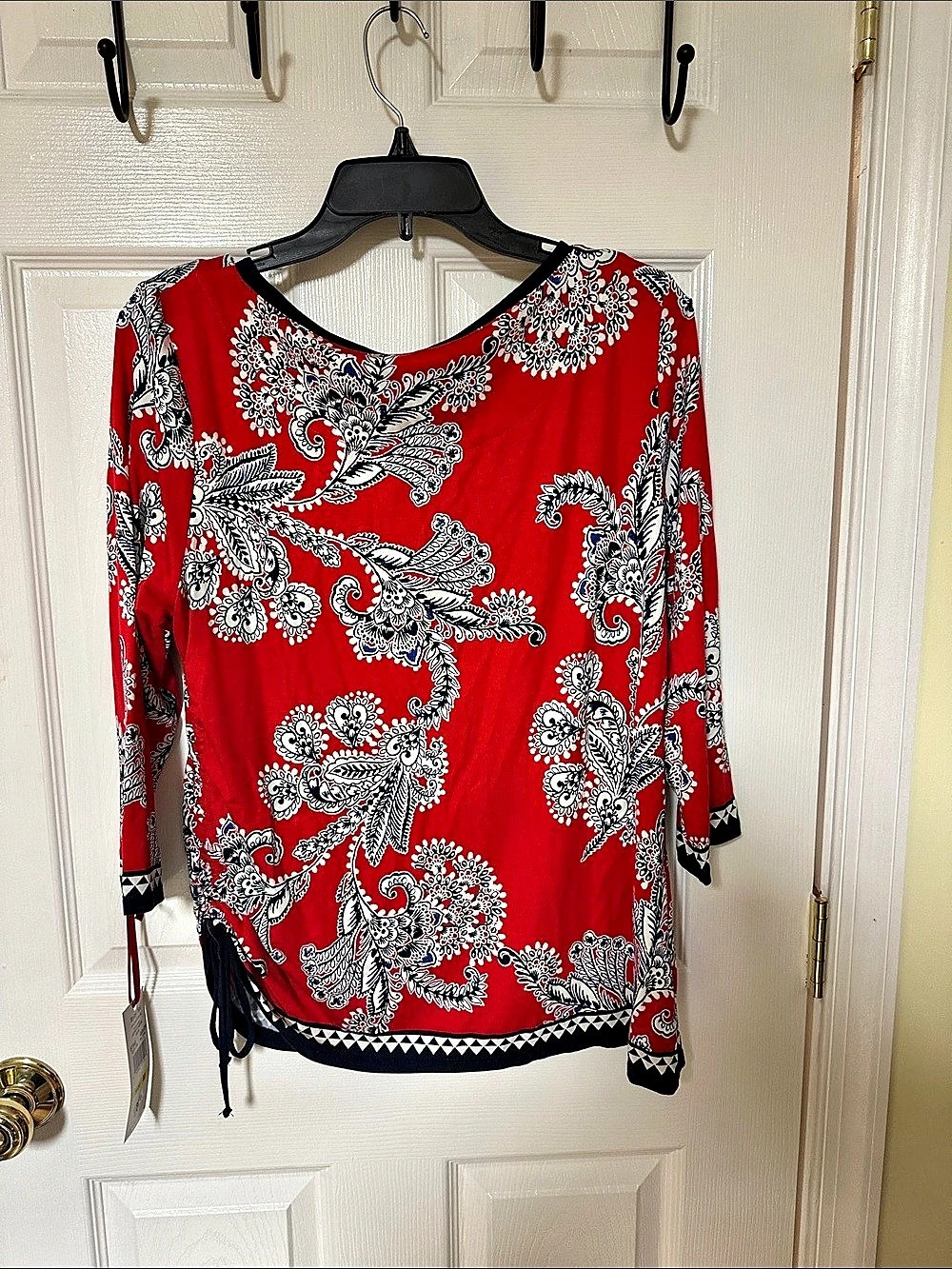 Ruby Rd Paisley Long Sleeve Tunic in Red & Black Size Medium